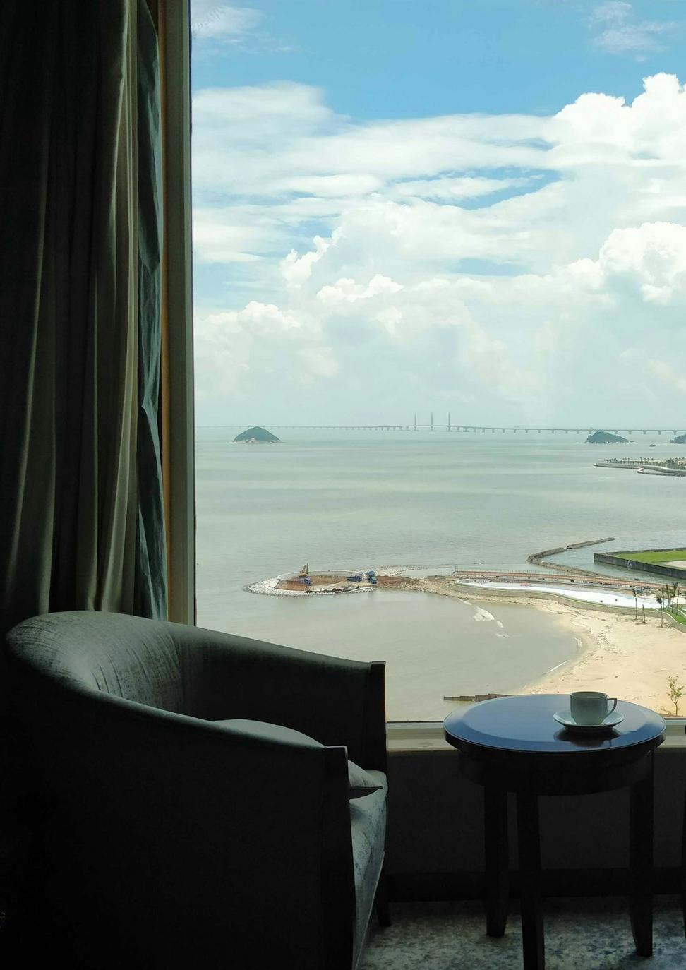 Admiral Suite